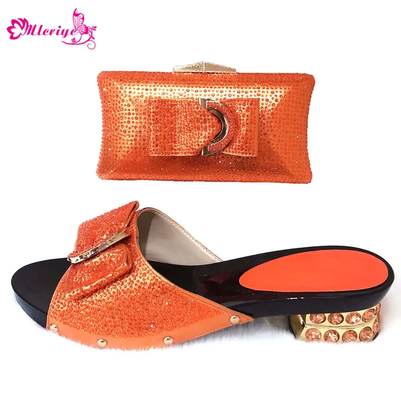 

2019 African Shoes and Bag Set for Party Italian Nigerian Women Wedding Pumps with Purse Elegant Crystal Shoes Luxury Sandals