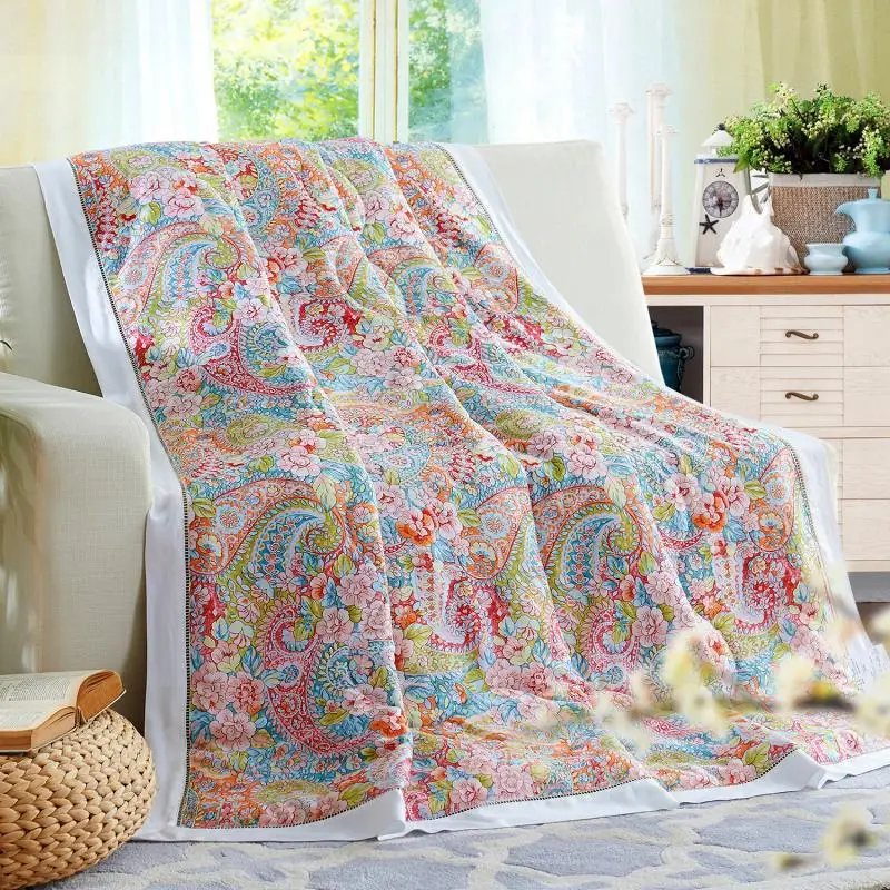 

European style elegant Quilts high quality winter duvet 1pc bed cover model fiber Bedspread patchwork Luxurious bed comforter