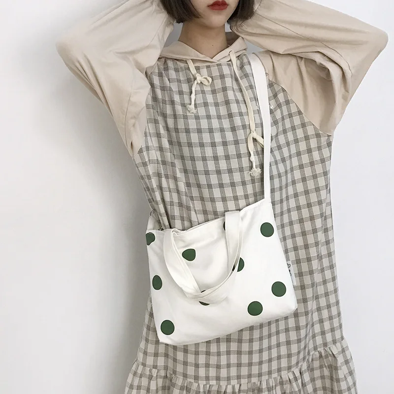 

flower decorated lady canvas bag female simple large-capacity travel shoulder bag Hand bag