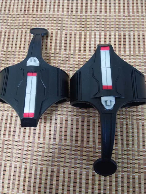 1pair Spider-Man Homecoming Cosplay Spiderman Peter Parker Superhero Web Shooter Props Decorate 2018 moda