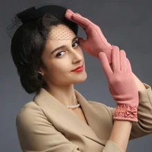 Новые плюшевые женские винтажные корейские теплые хлопковые кожаные перчатки с сенсорным экраном Vogue бархатные кожаные кружевные варежки с бантом