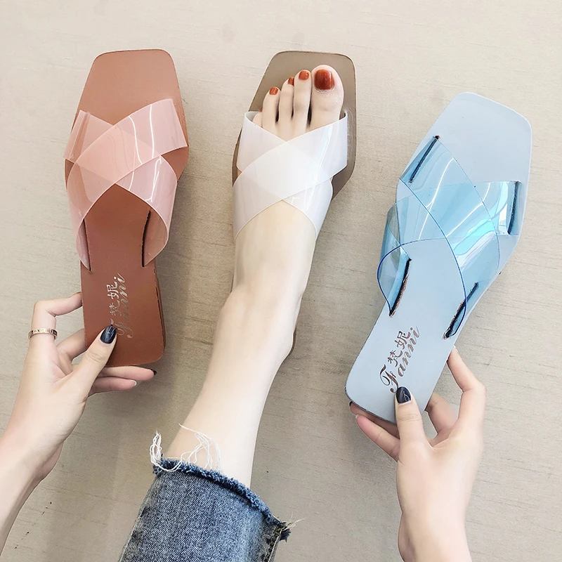 

2019 Summer Transparent Slippers Slides Square Toe Cross Flat Clear Shoes Women Fashion Open Toe Outside Beach Women Sandals