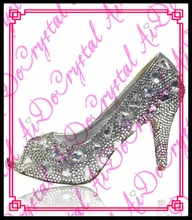 Aidocrystal Großhandel und Einzelhandel Ivory Schuhe für Braut Peep Toe Big Diamant Plattform Niedrigen Ferse Hochzeit Stiletto Heels