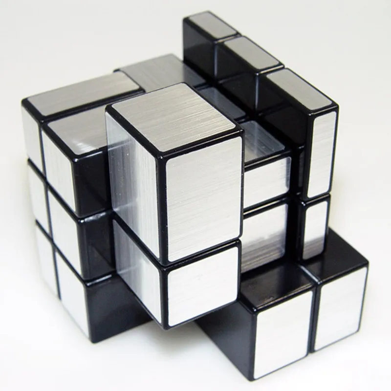 3287069877_681293279
