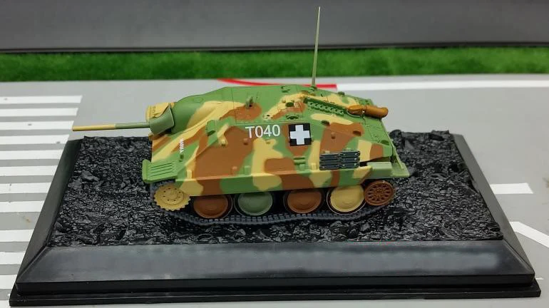 

rare Special Offer 1:72 the German army Static simulation model of Hunter expelling tank model Alloy Collection Model