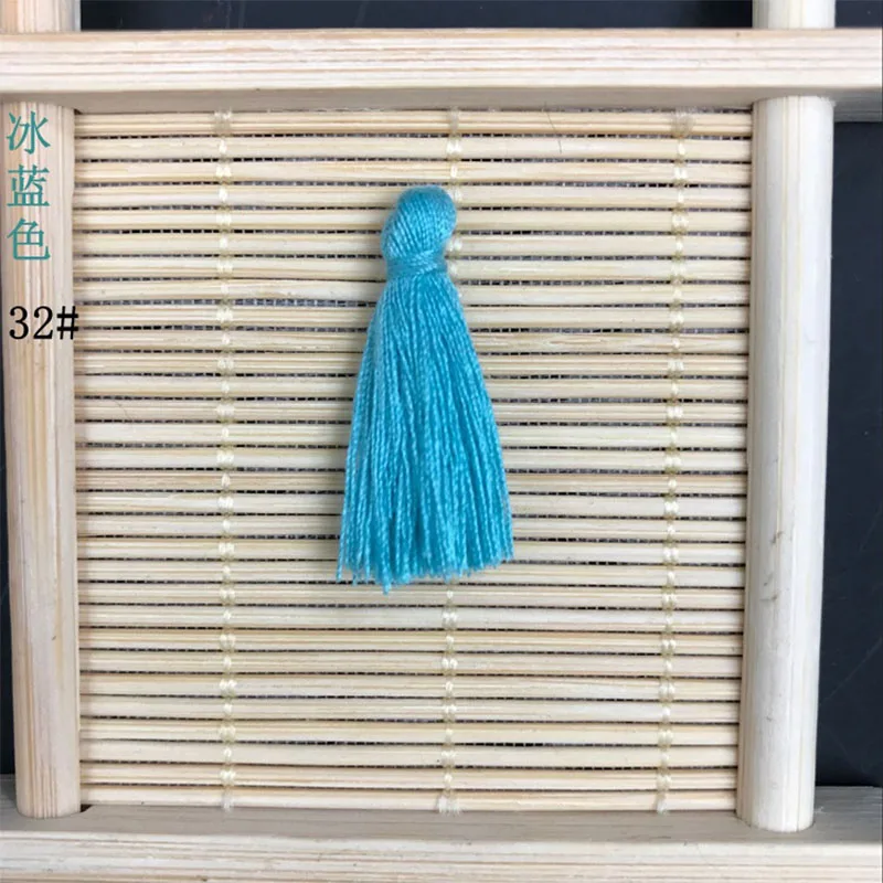 100PCS 3CM Mini Cotton Thread Fabric Tassel DIY Pendant Jewelry Key Making Fringe Trim Craft Tassels Sewing Accessories - Цвет: 32