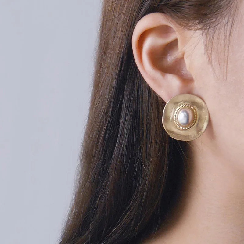 HUANZHI дизайн золотые металлические Необычные круглые Кристальные жемчужные клипсы для женщин, студенческие серьги для девушек без пирсинга