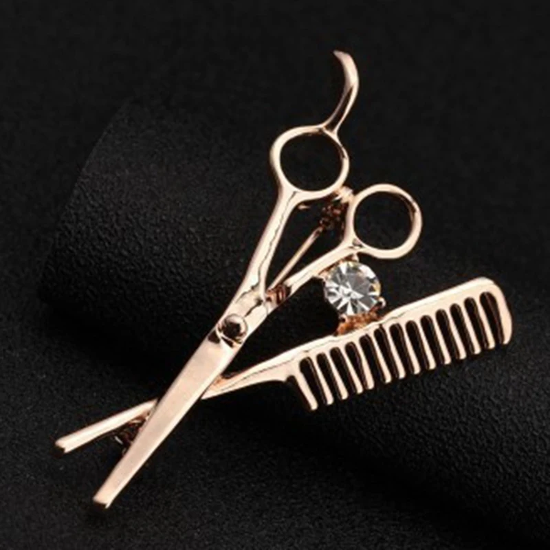 

Hot New Fashion Comb Scissors Barber Tools Corsage Brooch Pin Fashion Style Brooch Collar Pin Women And Men Jewelry 2019 Bijoux