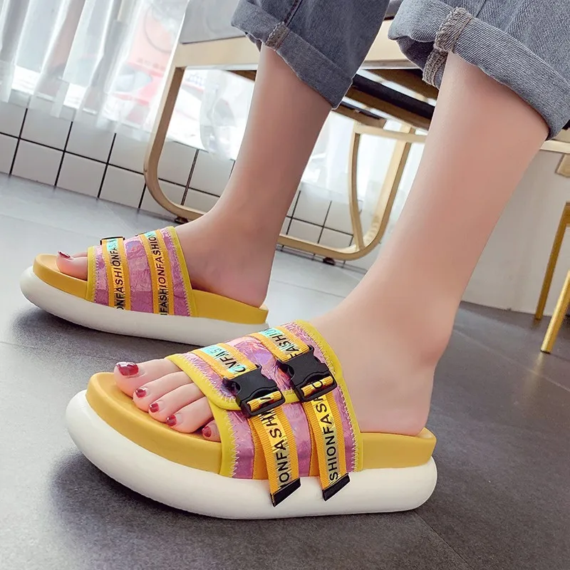 

2019 Summer New Slides Slippers Women Shoes Flat Comfortable Peep Toe Buckle Platform Slippers Casual Beach Sandals