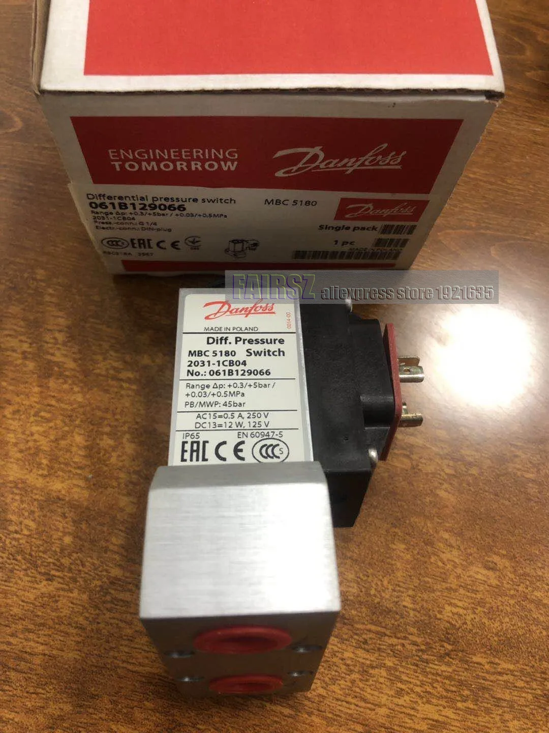 DANFOSS дифференциальный датчик давления MBC5180-2031-1CB04 061B129066