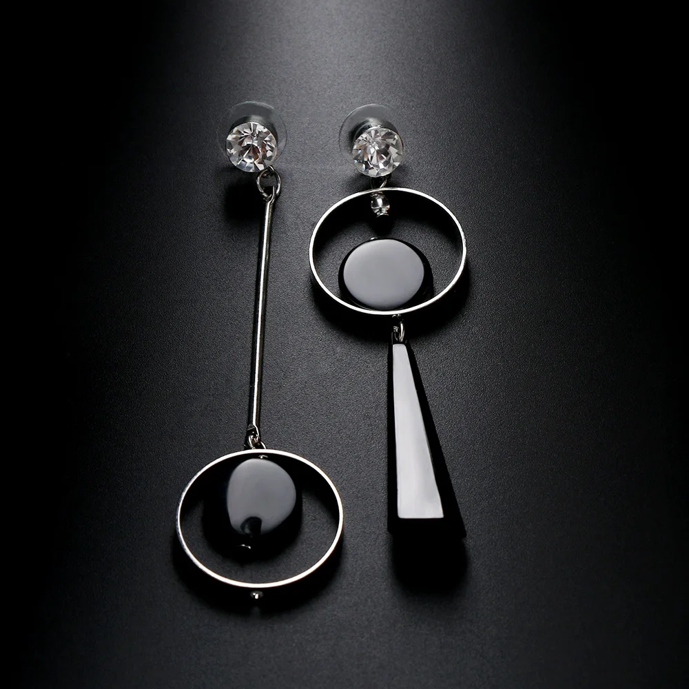 

1 Pair Special Women Asymmetry Rhinestone Long Earrings Black Acrylic Pendant Drop Dangle Earrings Jewelry Nice Gift