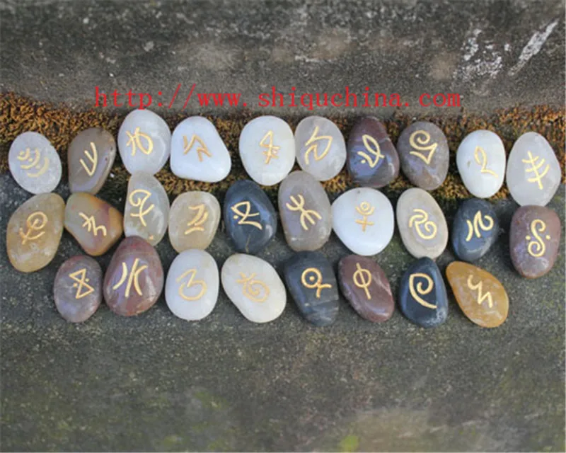 Free shipping 1 2cm natural pebble stone witch Rune Stones Wicca