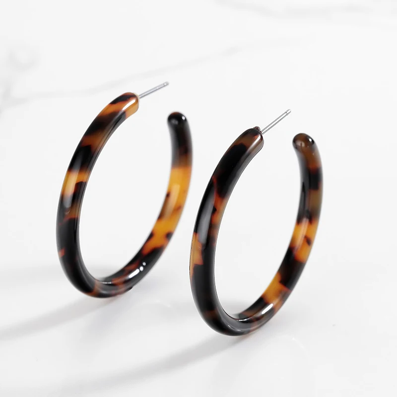 

Circle C Design Leopard Geometric Round Vintage Tortoiseshell Acrylic Bracelet for Women Open Cuff Bangles Charm Elegant Jewelry