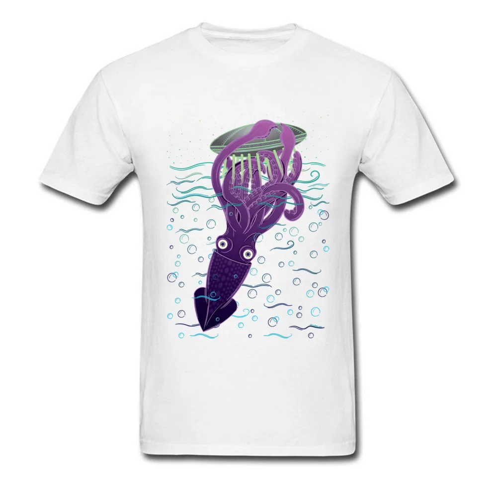 2018 Discount Men's T Shirt Giant Squid Vs. UFO Summer Tops Shirt 100% Cotton Fabric Short Sleeve Print T Shirt O Neck Giant Squid Vs. UFO white