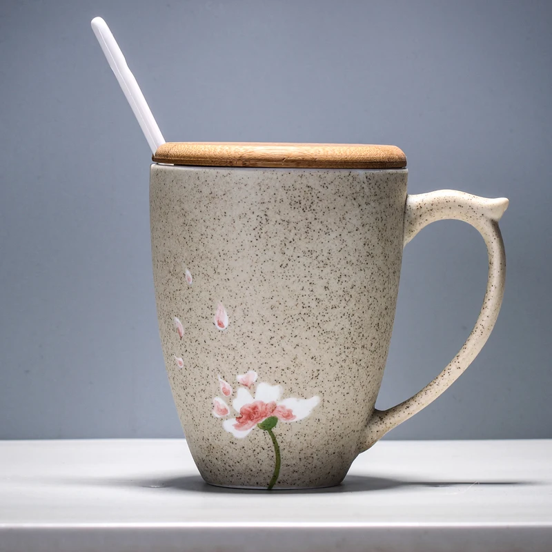 Цзиндэчжэнь, Китайская традиционная керамическая чашка ручной работы, резная Сливовая кружка, краткие чашки для влюбленных, кофейные кружки, посуда для напитков, ложка и крышка - Цвет: B