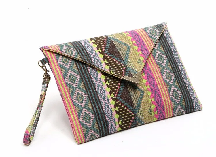 2506846777_2094737602