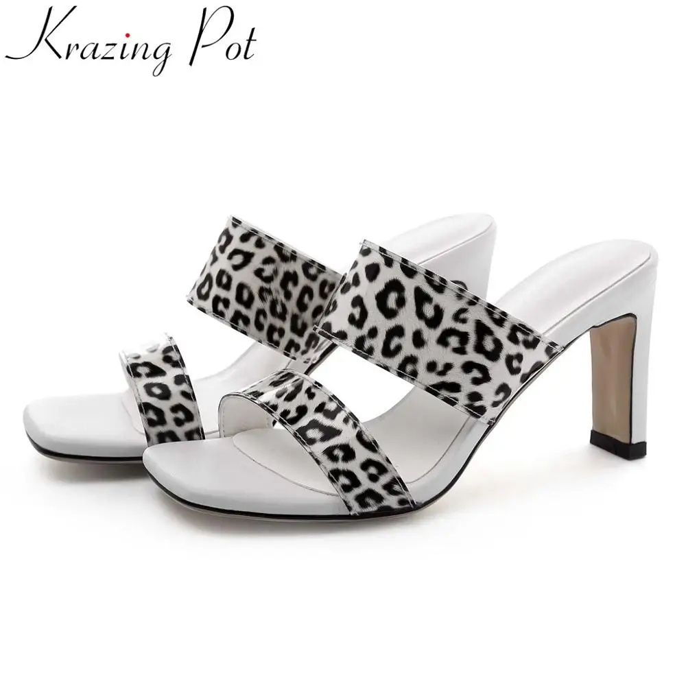 

Krazing pot sexy design queen style party slip on peep toe women sandals outside leopard cow leather mules daily wear shoes L09