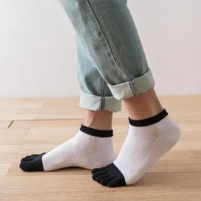 5 пара/лот Новые мужские носки хлопок Meias пять пальцев носки с пальцами, носки для размера 38-44 Calcetines лодыжки носок - Цвет: white black