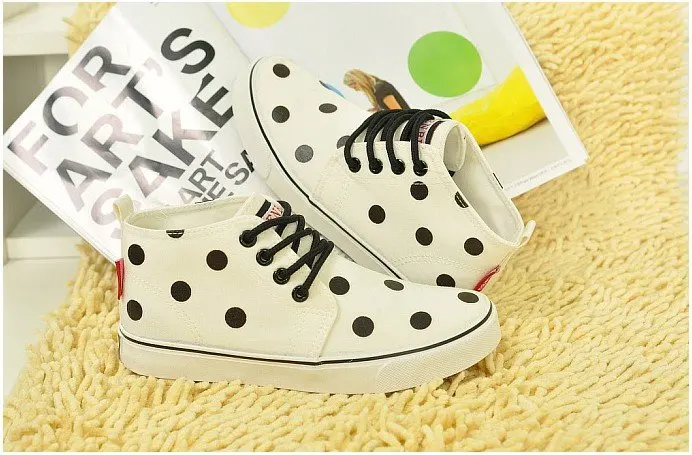 Stylish Dots Pattern Lace Canvas Shoes White | Обувь