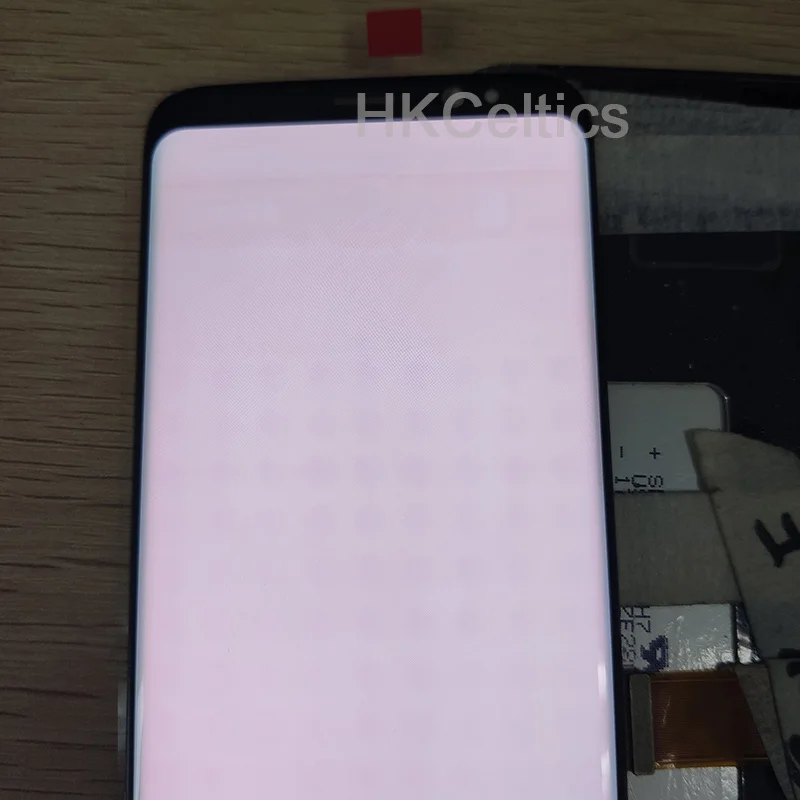 samsung-galaxy-s8-plus-lcd-with-big-visible-red-burn-shadow-(3)