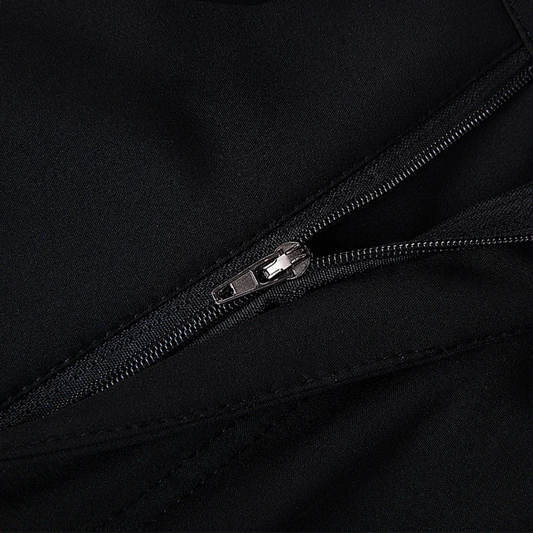 AM174_11