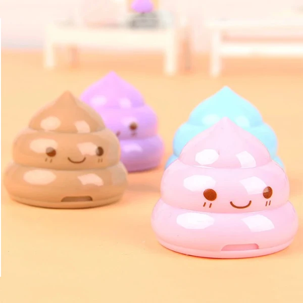

3PCS Cute Creative Pencil Sharpener 2 Holes Pattern of Poop-Random Color