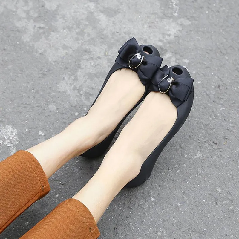 Rouroliu Women Bowknot Jelly Shoes Ladies Summer Breathable Peep Toe Casual Shoes Woman Slip-On Flats FR98 Rouroliu Women Bowknot Jelly Shoes Ladies Summer Breathable Peep Toe Casual Shoes Woman Slip-On Flats FR98