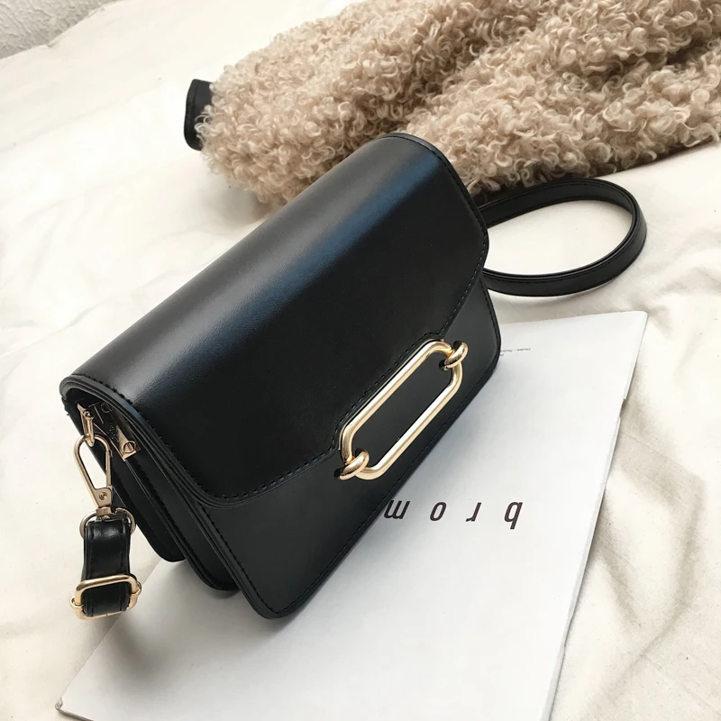 

2019 new Crocodile grain fashion trend pattern buckle square shoulder bag across wild ladies Crocodile grain handbag crossbody