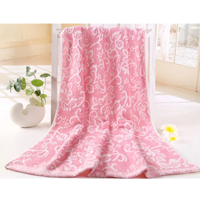 Soft Bamboo Fiber Absorbent Bath Towel Flower Pattern Pink Beach Towel