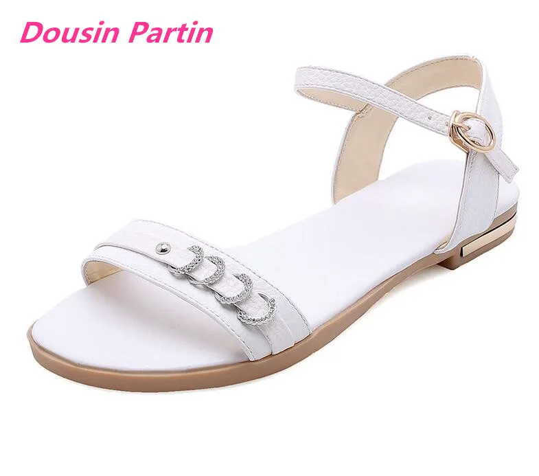 Dousin Partin 2019 Women Sandals Flat Heel Champagne Cow Leather+PU Round Open-toed Buckle Metal Decoration Soft-soled Shoes