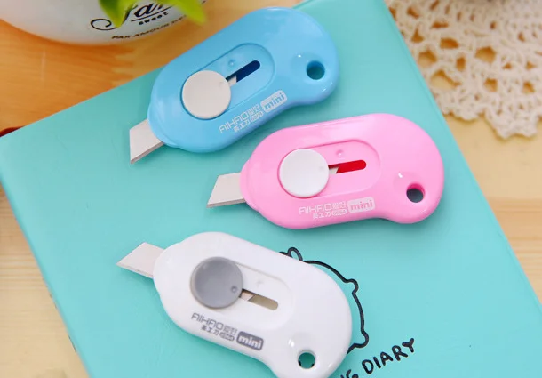 

Creative portable Alloy Steel Utility Knife with Hanging hole Students' Paper Envelope Art Knife DIY Tool