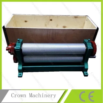 

86*450mm Hand Crank Beeswax Stamping Roll machine