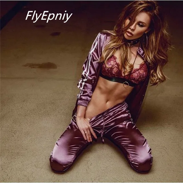 Цена за FlyEpniy 2017 леди Костюм Женщин 2 Шт. Фиолетовый/Зеленый Костюм (Толстовка С Капюшоном + Длинные Брюки) Молнии Отдыха костюмы высокого КАЧЕСТВА Цена за FlyEpniy 2017 леди Костюм Женщин 2 Шт. Фиолетовый/Зеленый Костюм (Толстовка С Капюшоном + Длинные Брюки) Молнии Отдыха костюмы высокого КАЧЕСТВА