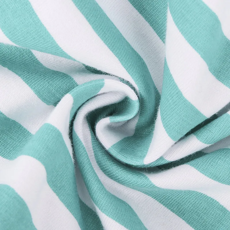 4587296992_1237798930