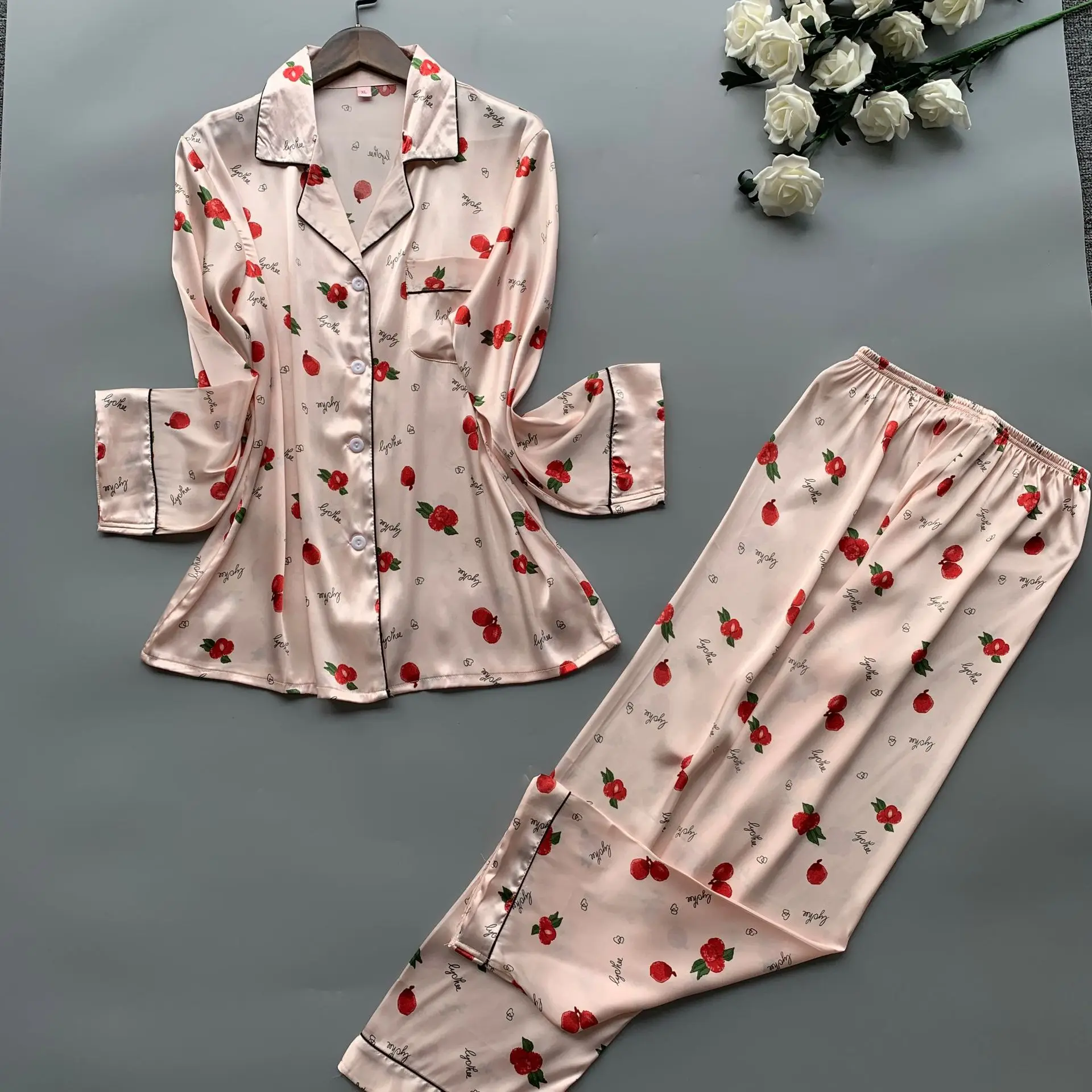 Koop 2019 Satin Pyjama Vrouwen Pyjama Sets Met Broek 2019 Bloem Print Lange Mouwen Zijden Nachtkleding Pijama Mujer Vrouwelijke Nightsuit