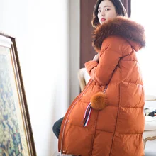 KMETRAM зимняя белая куртка на утином пуху Женская длинная куртка с капюшоном и воротником из натурального меха енота Женская Толстая свободная винтажная парка MY576