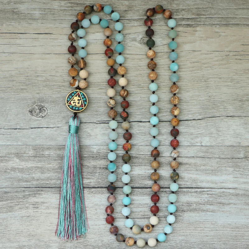 Baratos Edotalia Matte Natural Stone 108 collares de cuentas para mujeres pagador femenino Regious Nepal colgante largo Mala collar joyería
