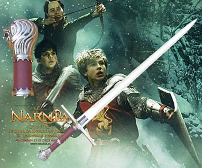 S0120 THE CHRONICLES OF NARNIA LION MAGIC KINGDOM PRINCE PETER SWORD W/ PLAQUE 45