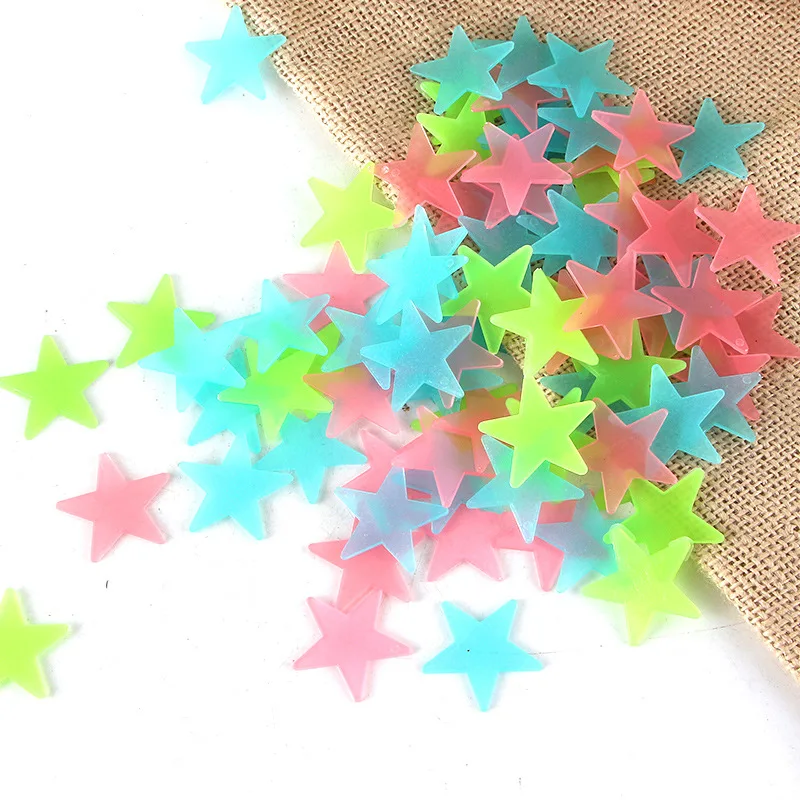 

100pcs/3cm Creative Stars Luminous Wall Decals 3D Fluorescent Stars Wall Sticker for Kids Room Decoration Ceiling Home Decor