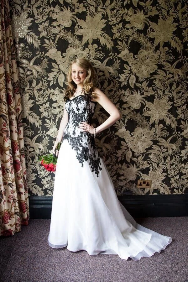 Gothic wedding dresses uk Clearance