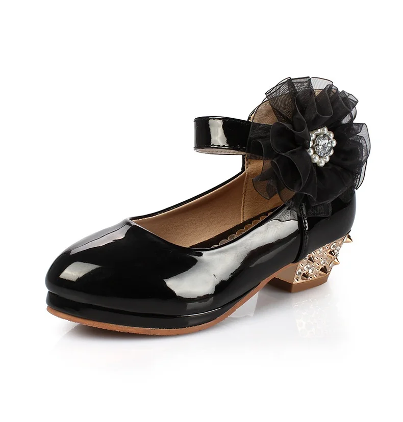 Новая детская обувь с заклепками из лакированной кожи, обувь на высоком каблуке, обувь принцессы для девочек, модная детская обувь черного