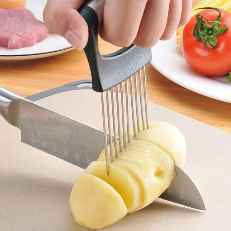 

Stainless Steel Onion Holder Onion Cutter Can Used In Cut Onion Tomato Fish Or Cutter Meat Vegetable Tools kitchen Accessories