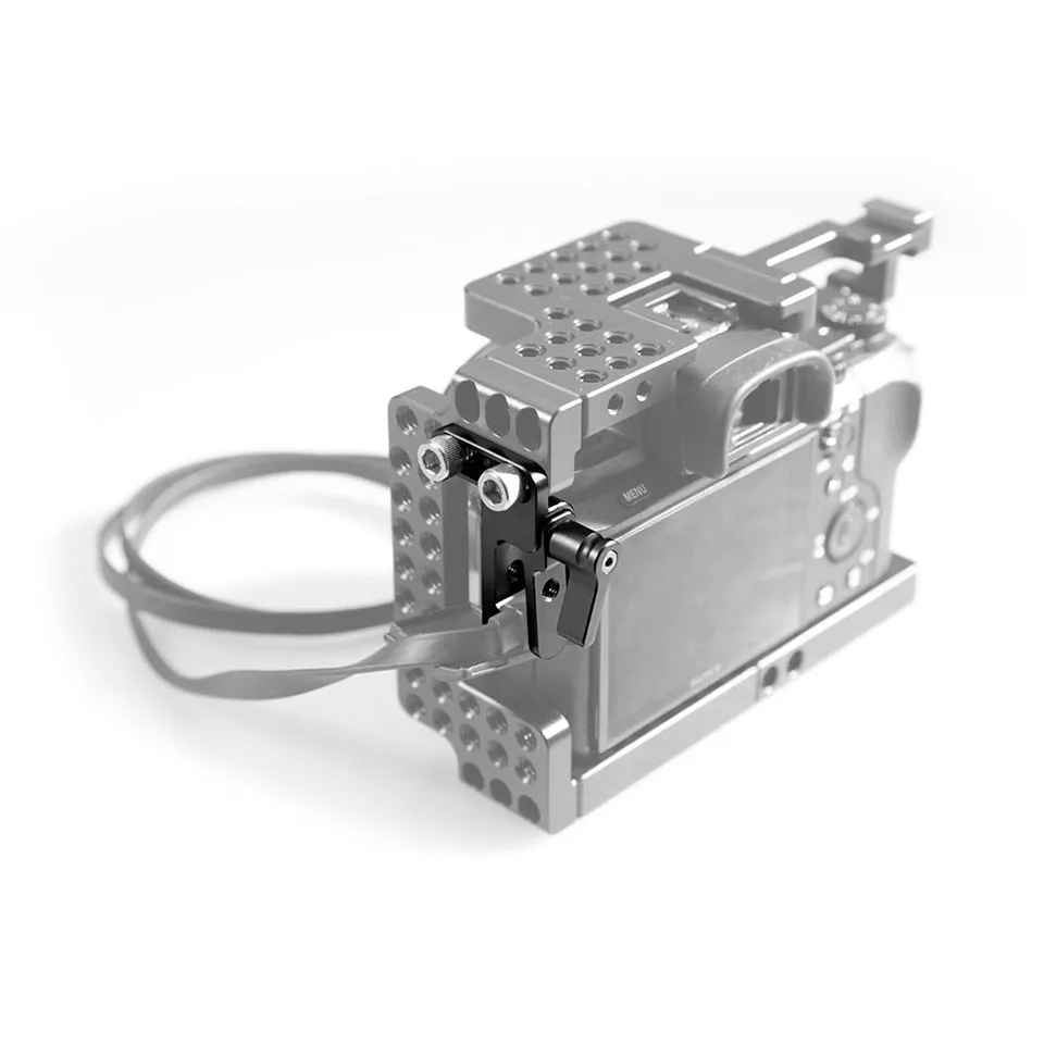  SmallRig HDMI Cable Clamp Lock for Sony A7II/A7RII/A7SII/ILCE-7M2/ILCE-7RM2 SmallRig Cage - 1679