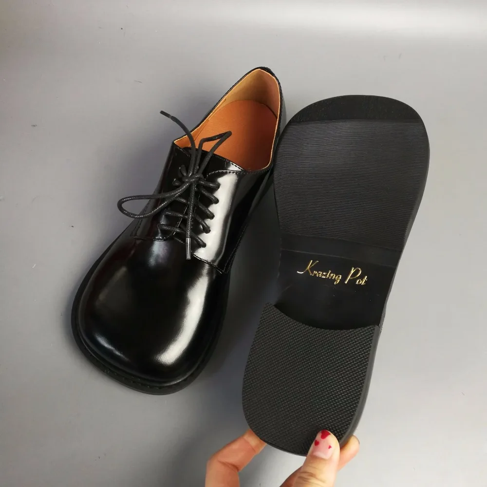 Модная брендовая обувь; весенние женские туфли-лодочки из натуральной кожи на толстом каблуке в необычном стиле; Школьные Туфли с круглым носком на шнуровке в британском стиле; L73