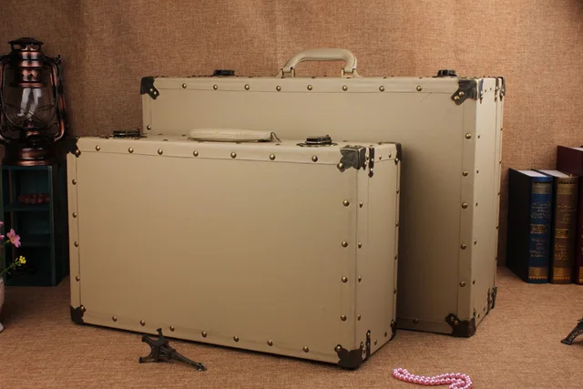 Storage Consolidation Luggage Suitcase Vintage White Box Display Storage Consolidation Luggage Suitcase Vintage White Box Display Film Props Piece Of Creative Technology