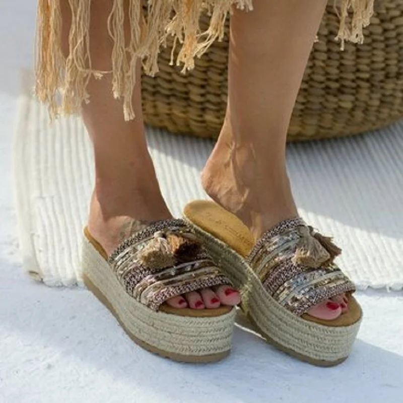 Женские эспадрильи; туфли на плоской подошве с открытым носком; летние сандалии на платформе с бахромой; пляжные женские шлепанцы в римском стиле; Вьетнамки; большие размеры