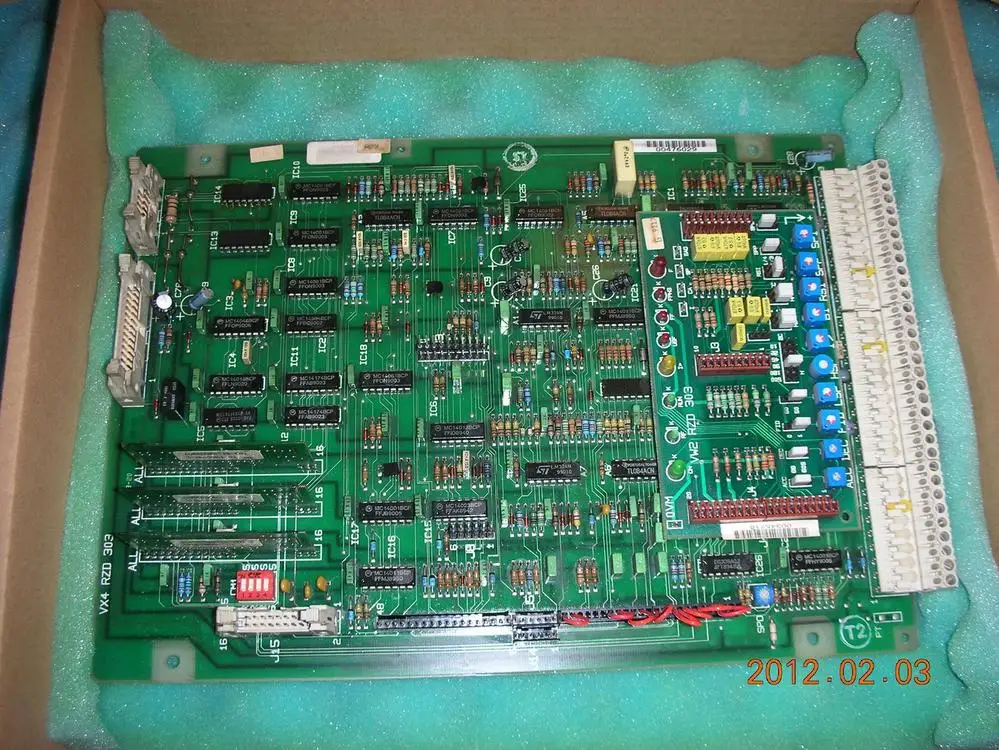 Шнайдер DC запчасти: VX4RZD303+ VW2RZD303