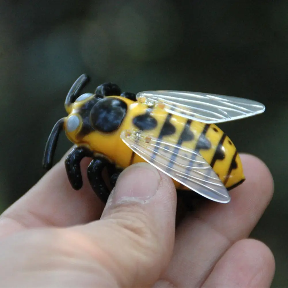 

Mini Dog Cat Pet Toy Electric Beetle Cicada Simulation Crawling Insect Model Educational Toys dragonfly Block