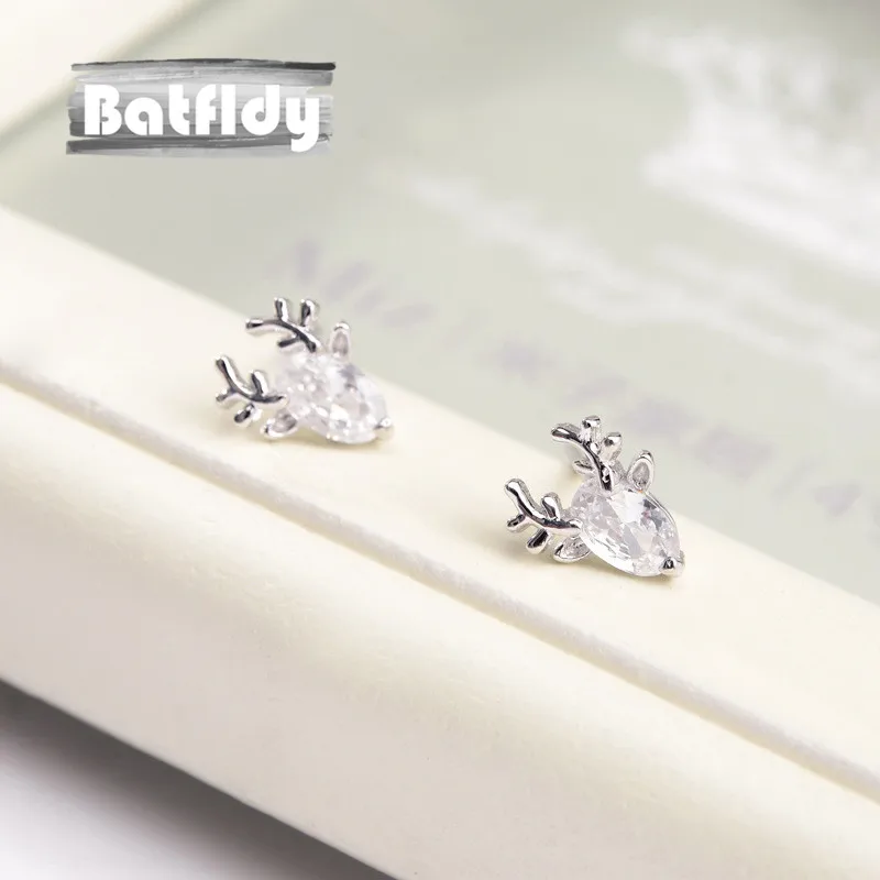 

925 Silver Christmas Ear Studs Female Lovely Temperament Simple Personality All-match Fresh Christmas Milk Earrings ZC066