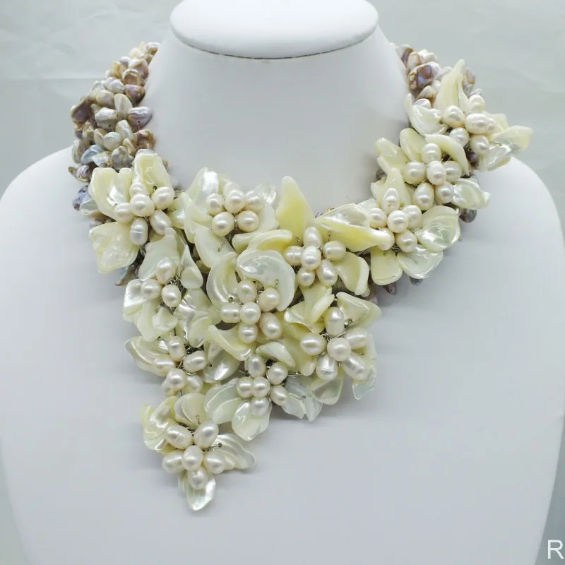 

WWZ-102# Excellent! deep sea Shell pearl Flower Necklace